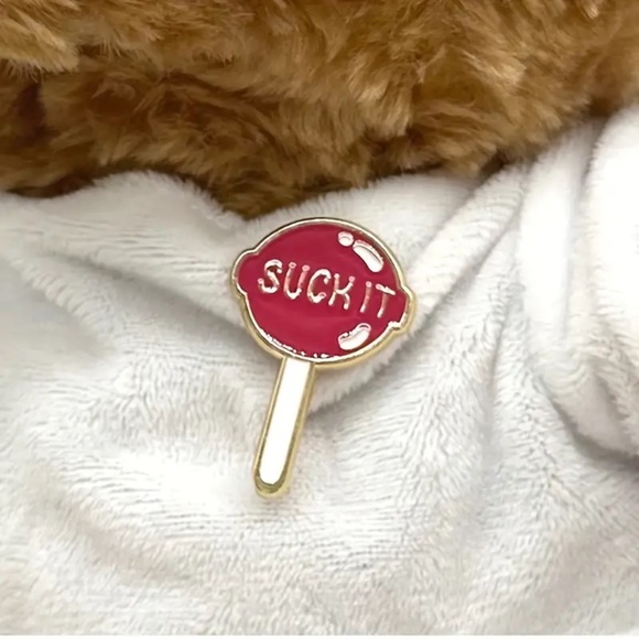 Suck it enamel pin - Picture 1 of 4